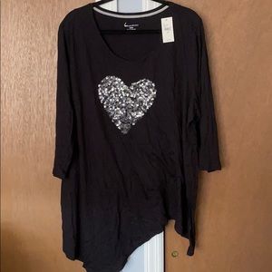 Asymmetrical 3/4 sleeve tee